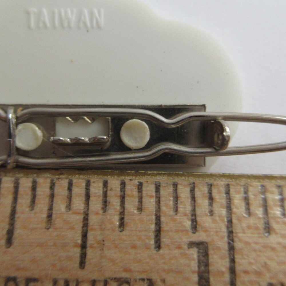 Snoopy Barrettes For Hair  Snoopy Eating Watermelon Hair Clips Vintage Taiwan - Picture 8 of 10
